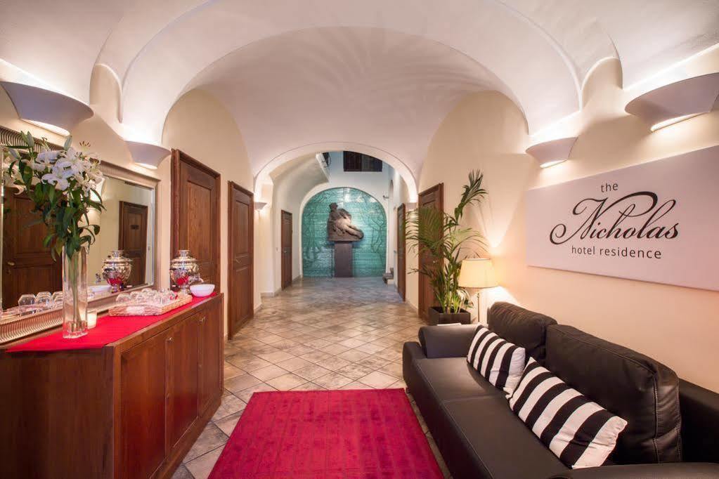 Miss Sophie's Charles Bridge 4* Praga