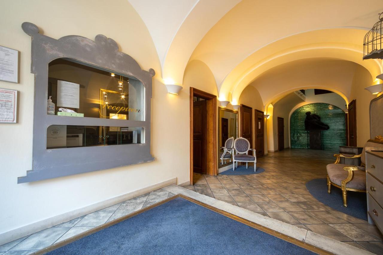 Miss Sophie's Charles Bridge Hotel Praga